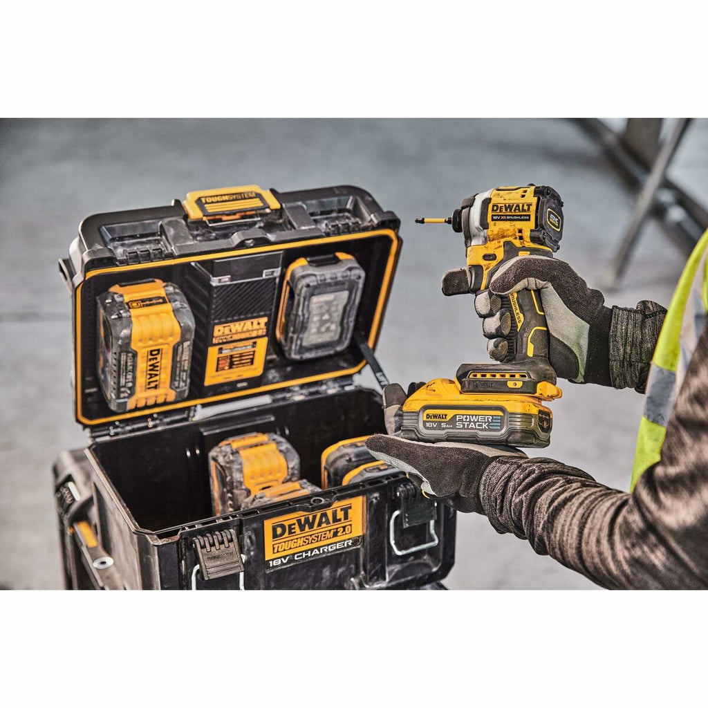 Chargeur de batterie Dewalt DWST83471