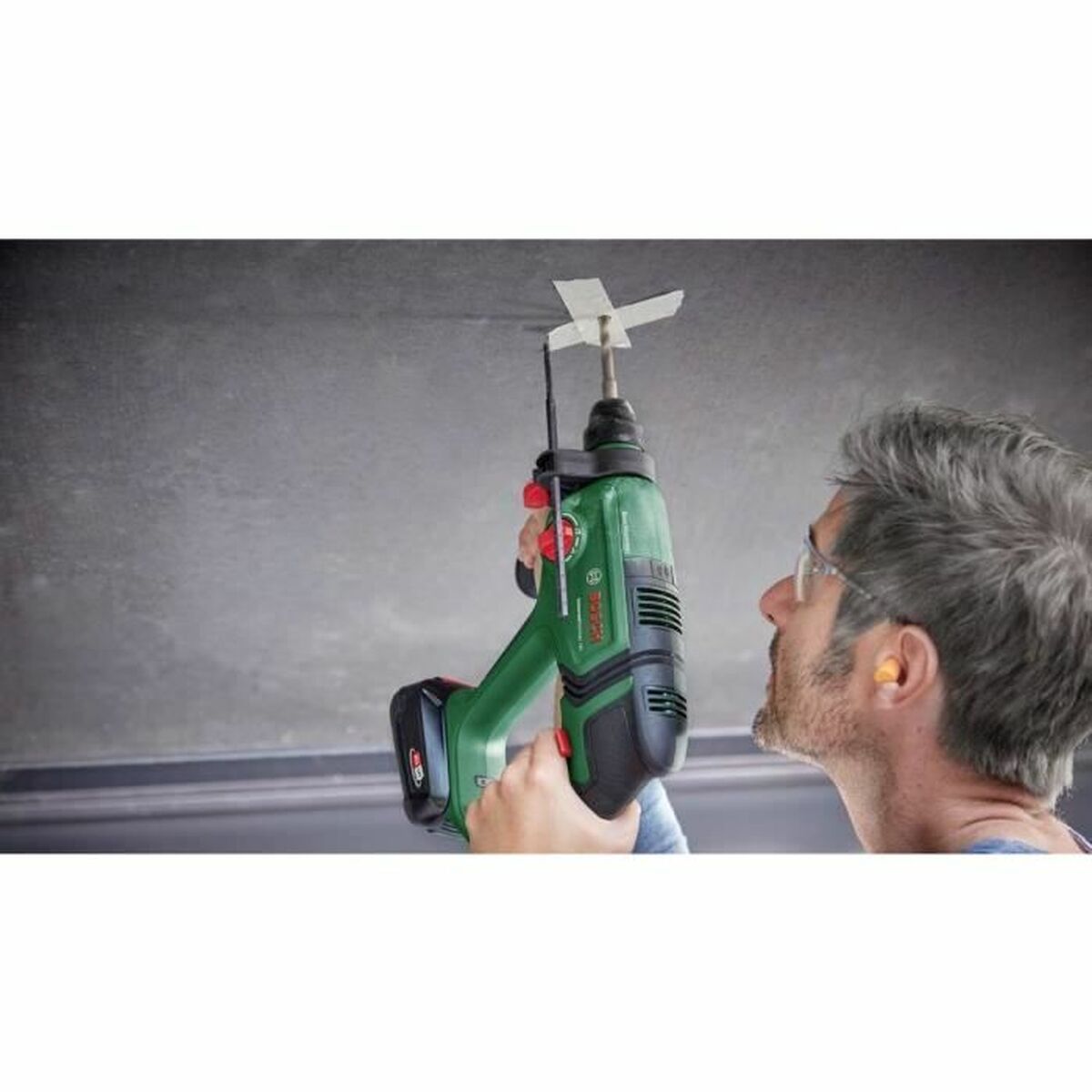 Perceuse à Percussion BOSCH UniversalHammer 18V